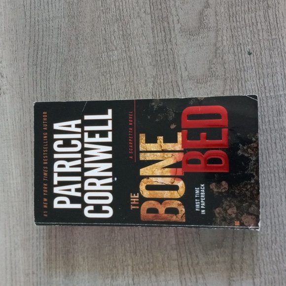 QUICK SALE 3 pack of Patricia Cornnwell novels - Picture 6 of 6